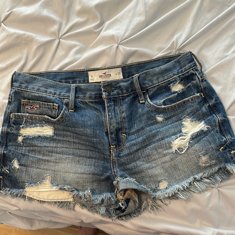 Women’s Hollister Shorts. Size 9 waist 29